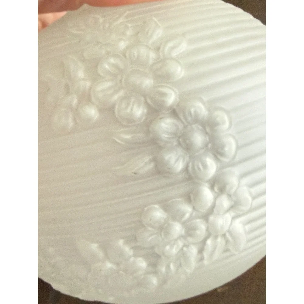 Avon Bud Vase Frosted White Satin Glass Floral Embossed Ribbed Round Globe 3.5